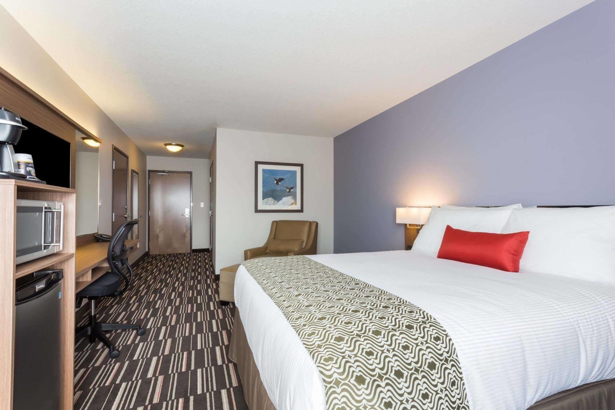 Microtel Inn And Suites By Wyndham Kitimat Dış mekan fotoğraf