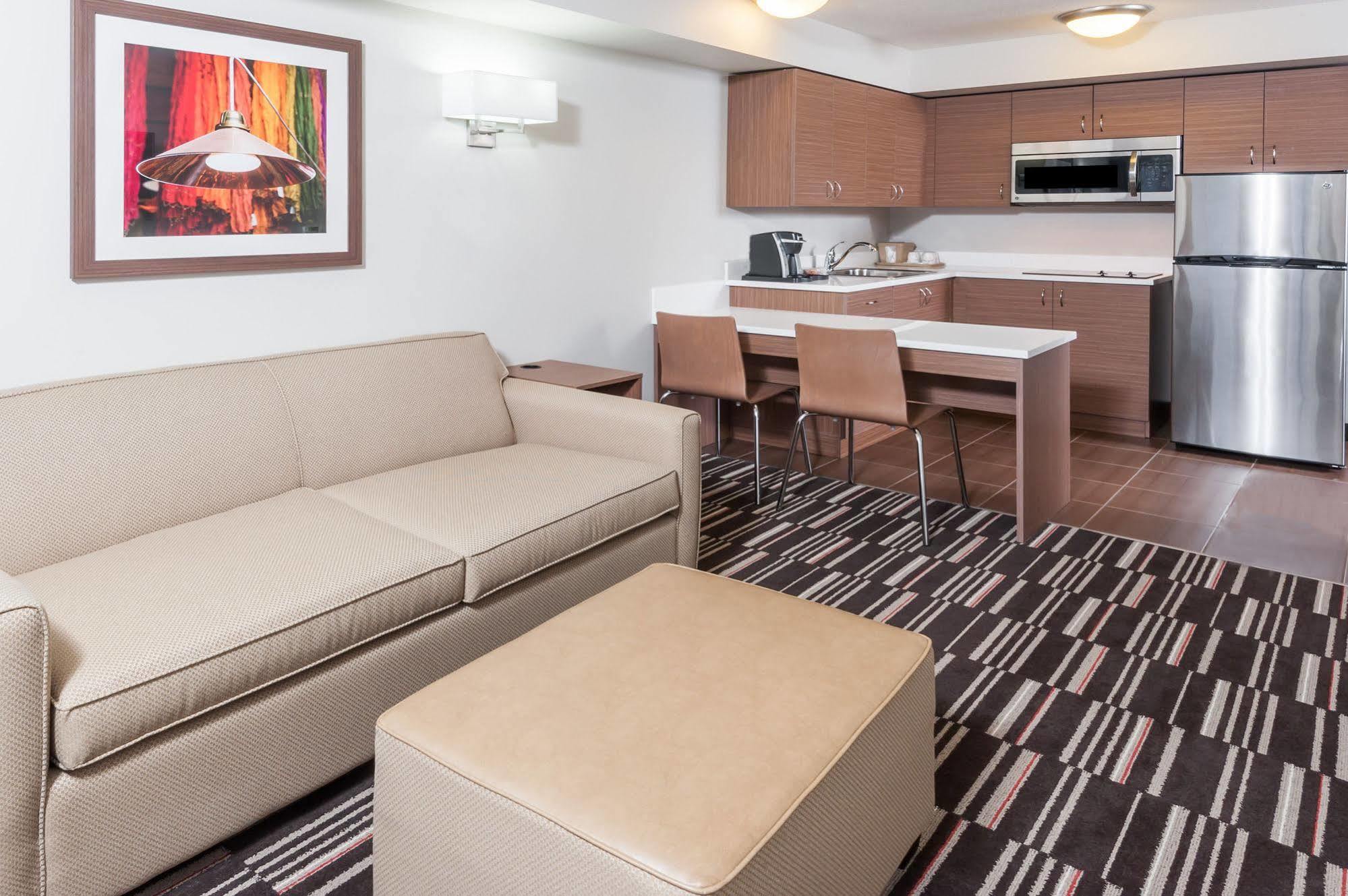 Microtel Inn And Suites By Wyndham Kitimat Dış mekan fotoğraf