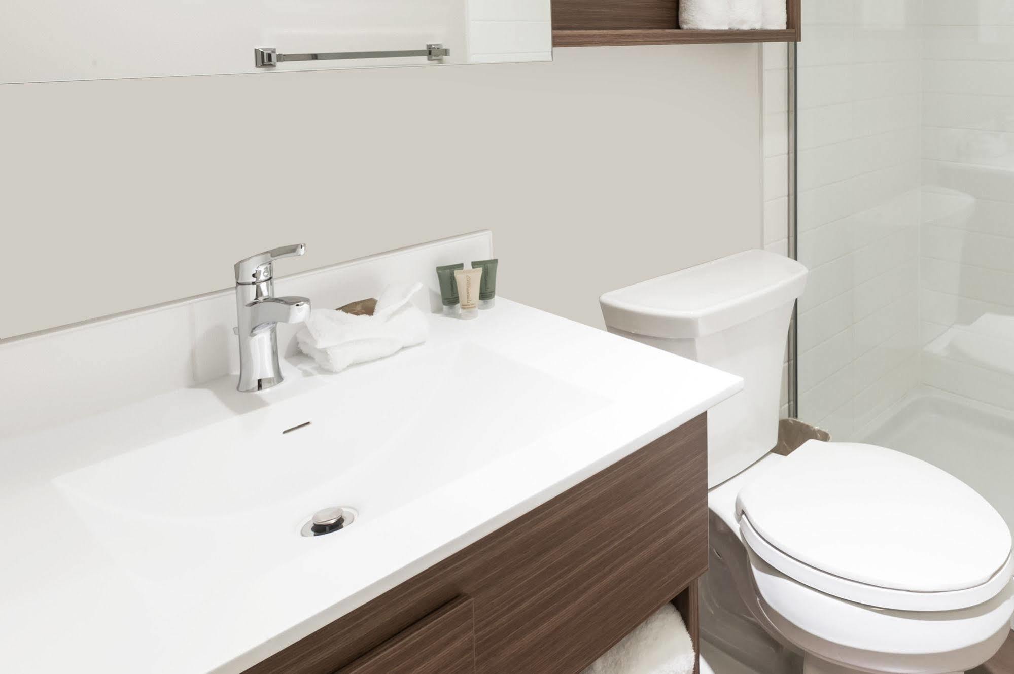 Microtel Inn And Suites By Wyndham Kitimat Dış mekan fotoğraf